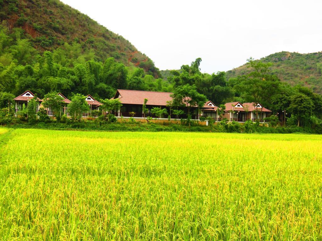 Sol Bungalows Hotel Mai Chau Exterior photo